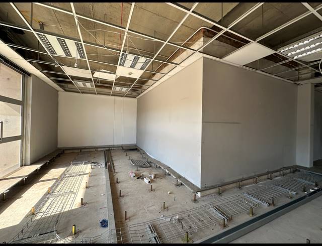 299.10M² OFFICE TO LET IN ECO PARK ESTATE